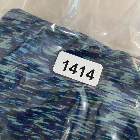1414 LuLaRoe Leggings Size OS Blue and Blue Striated Stripes Print New - Picture 4 of 4